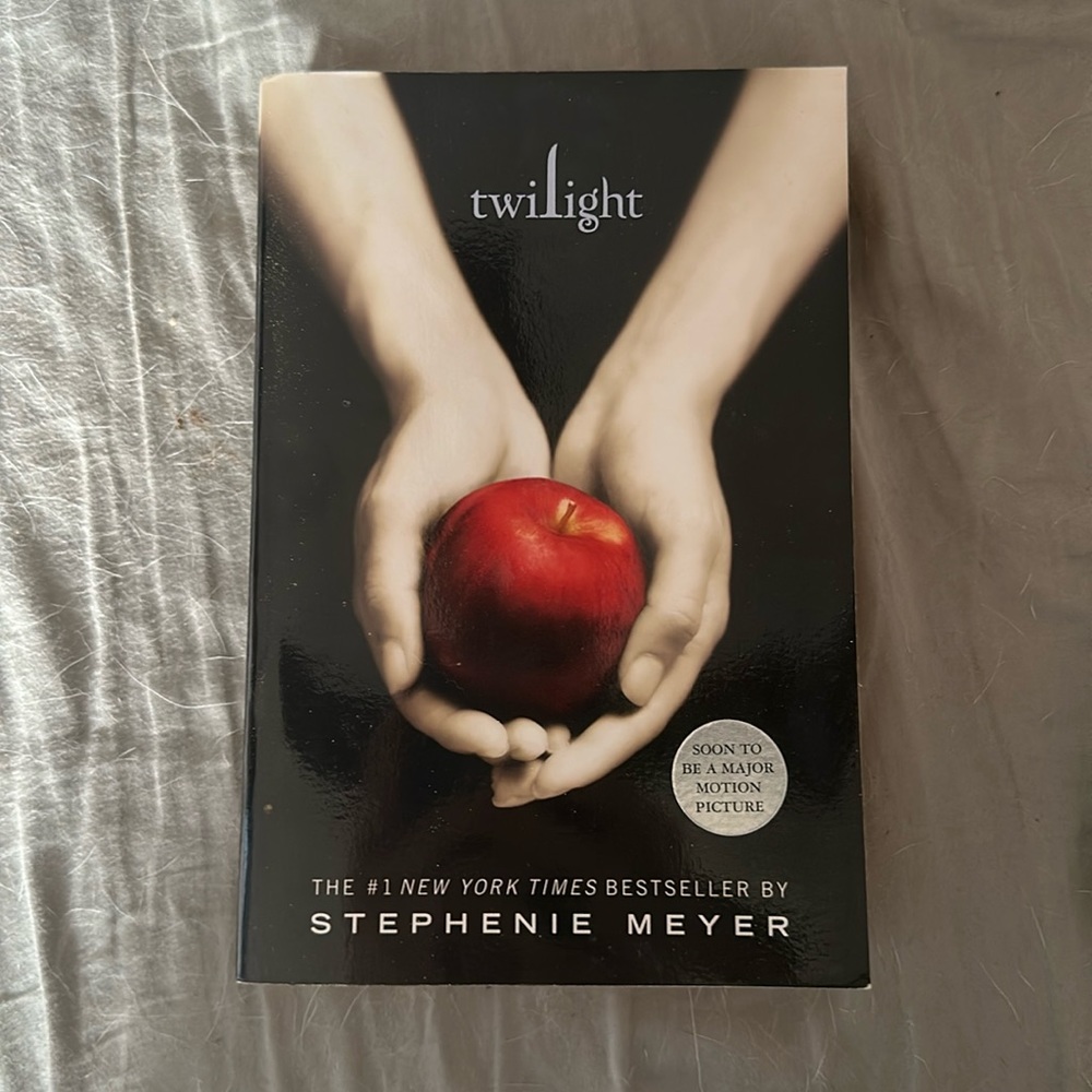 twilight book by Stephanie Meyer!!